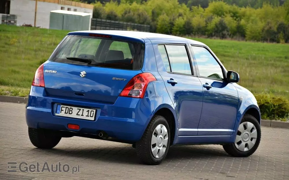 SUZUKI Swift 