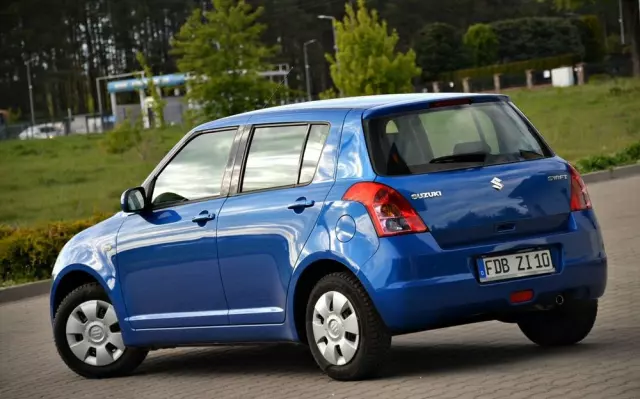 SUZUKI Swift 