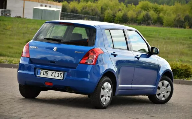 SUZUKI Swift 