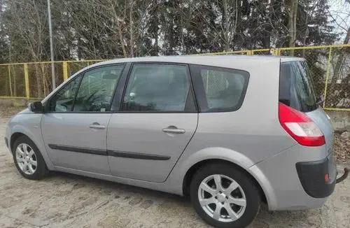 RENAULT Grand Scenic 