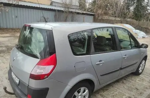 RENAULT Grand Scenic 
