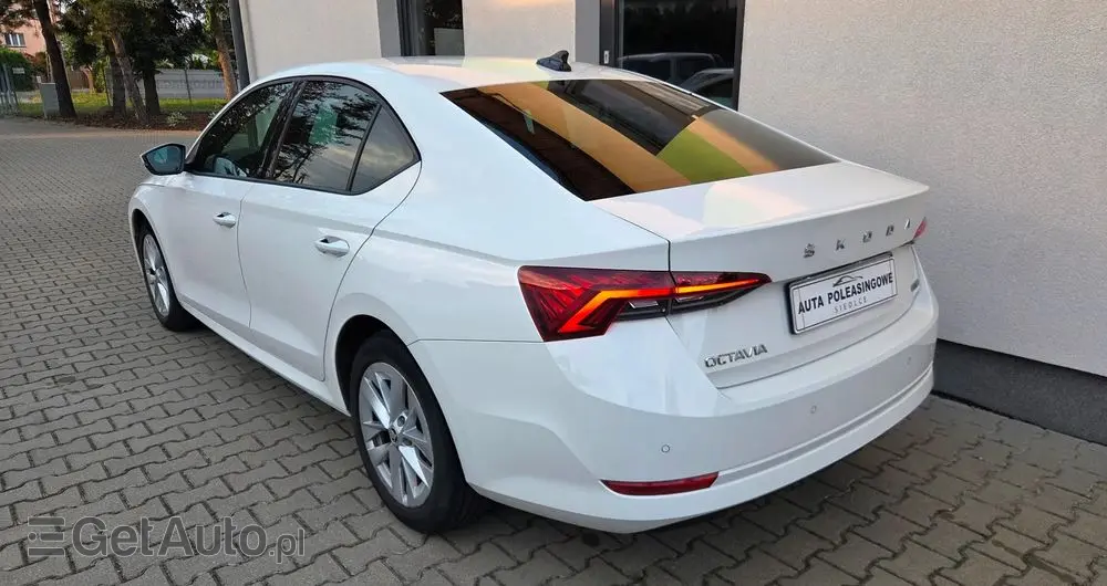 SKODA Octavia 1.5 TSI e-Tec Ambition DSG