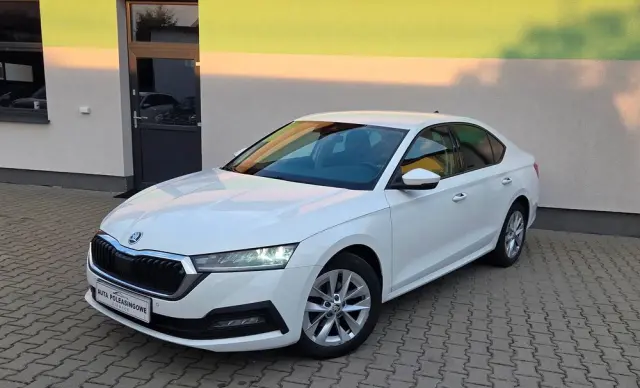 SKODA Octavia 1.5 TSI e-Tec Ambition DSG