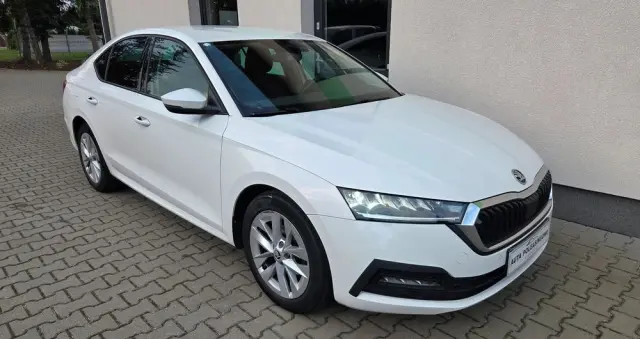 SKODA Octavia 1.5 TSI e-Tec Ambition DSG