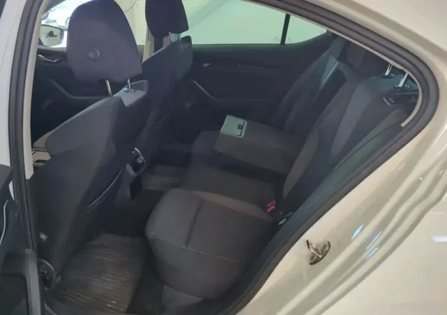 SKODA Octavia 1.5 TSI e-Tec Ambition DSG