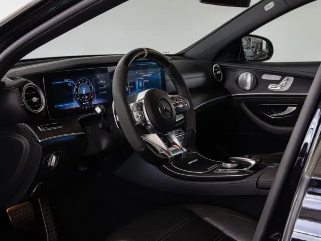 MERCEDES-BENZ Klasa E AMG 63 S 4Matic+ AMG Speedshift MCT-9G