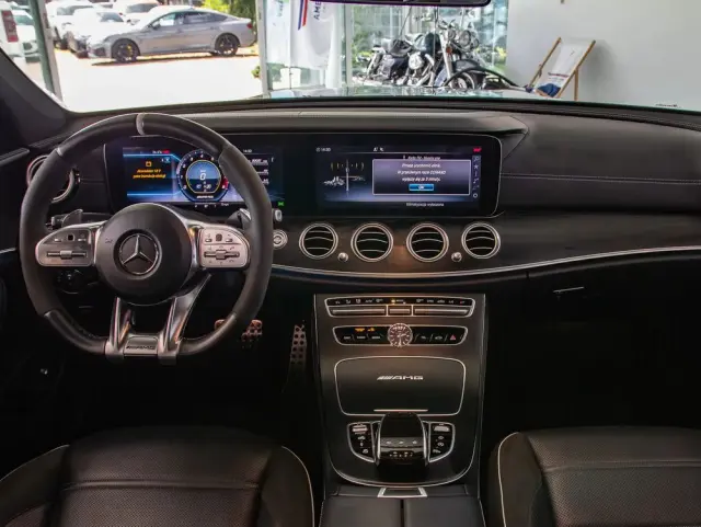 MERCEDES-BENZ Klasa E AMG 63 S 4Matic+ AMG Speedshift MCT-9G