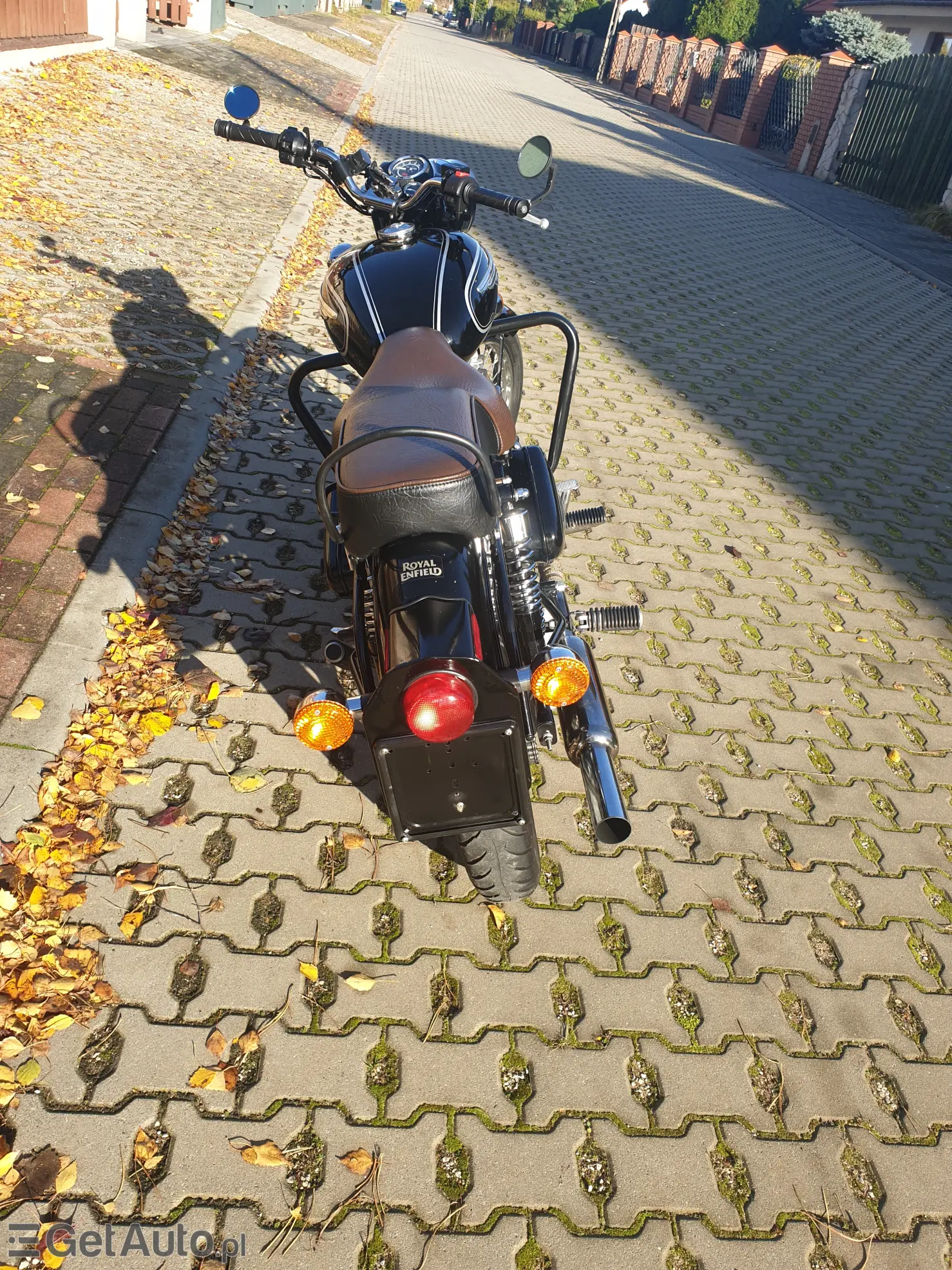 ROYAL ENFIELD Bulled 