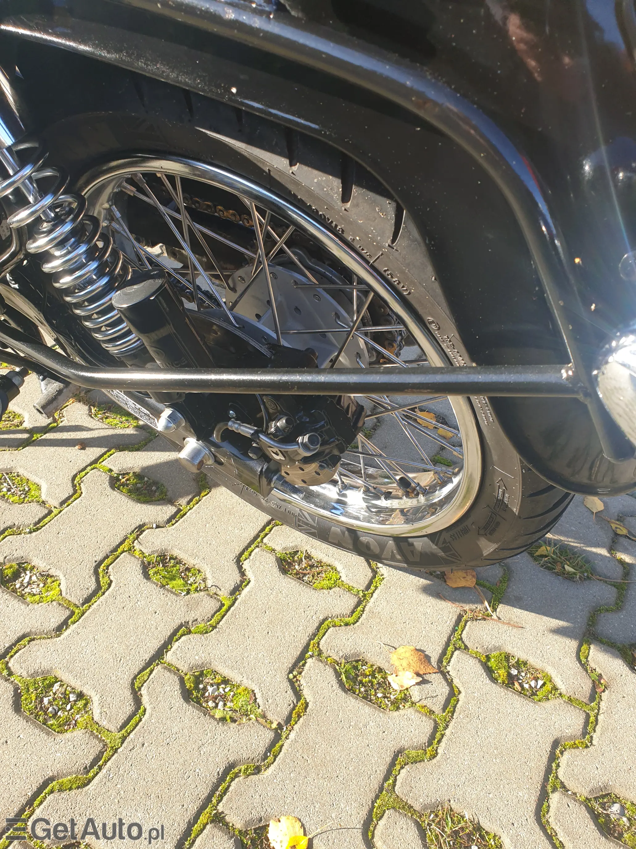 ROYAL ENFIELD Bulled 