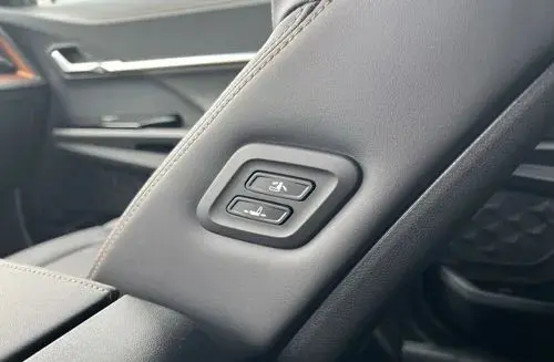 SSANGYONG/KGM Torres 
