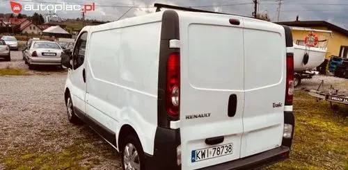 RENAULT Trafic 