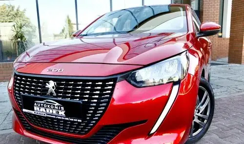 PEUGEOT 208 