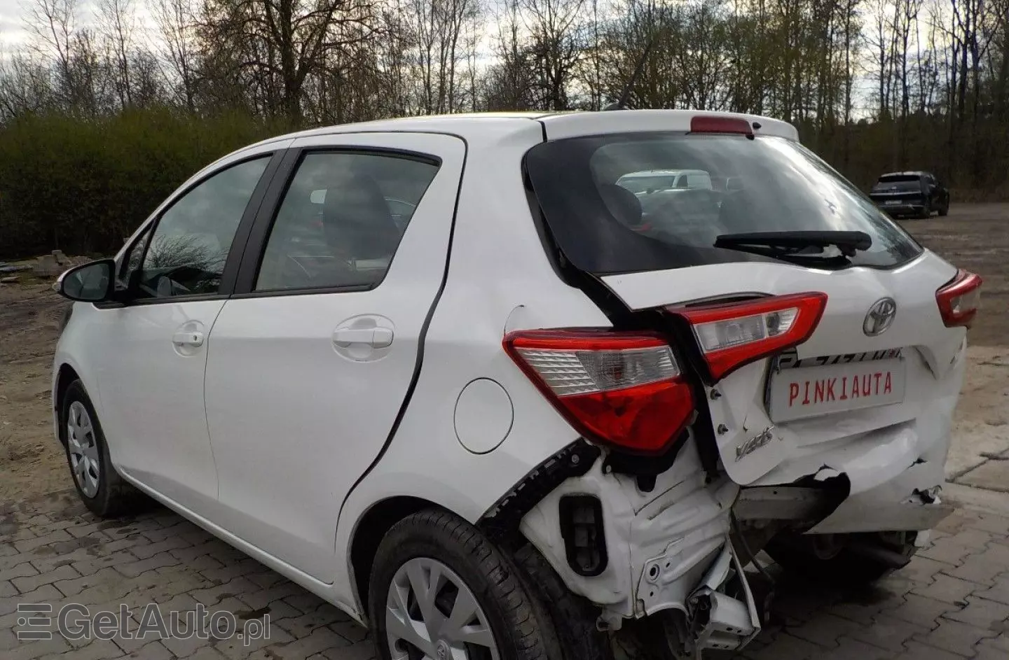 TOYOTA Yaris 1.0 Premium