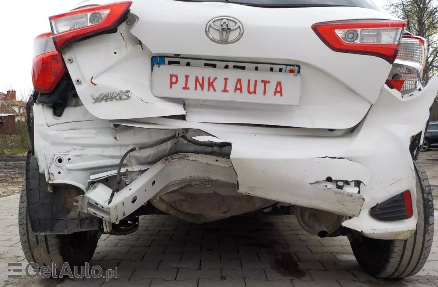 TOYOTA Yaris 1.0 Premium