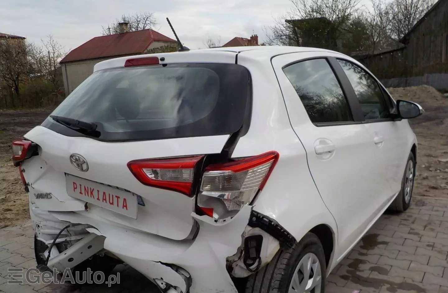 TOYOTA Yaris 1.0 Premium