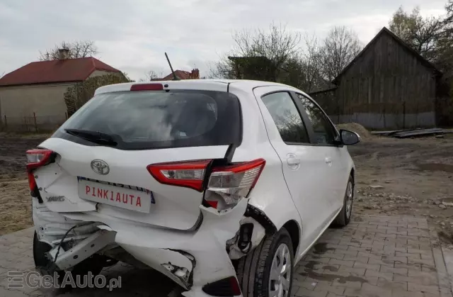 TOYOTA Yaris 1.0 Premium