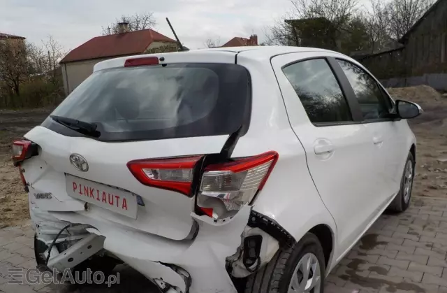 TOYOTA Yaris 1.0 Premium