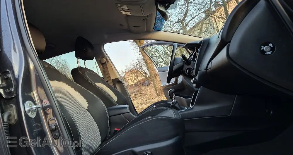 KIA Ceed 1.6 GDI ISG Spirit