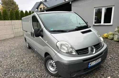 RENAULT Trafic 