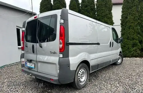 RENAULT Trafic 