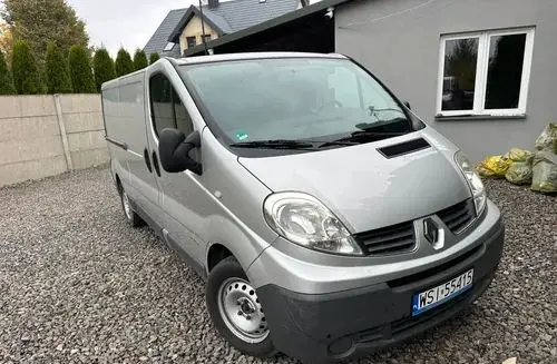 RENAULT Trafic 
