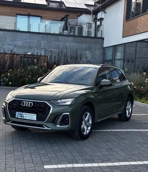 AUDI Q5 