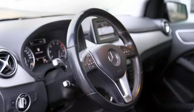 MERCEDES-BENZ Klasa B 