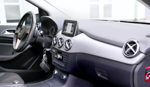 MERCEDES-BENZ Klasa B 