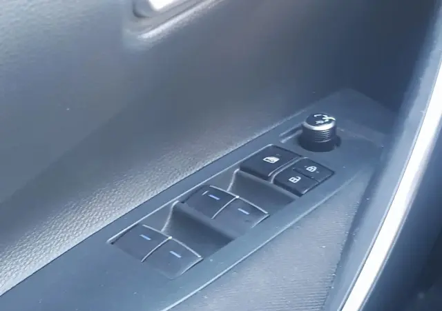 TOYOTA Corolla 1.5 Comfort MS