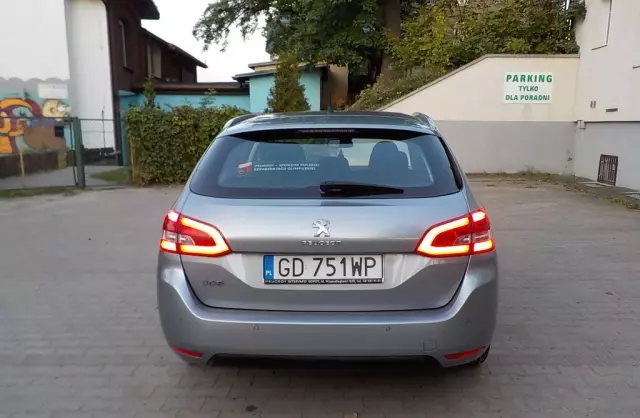PEUGEOT 308 