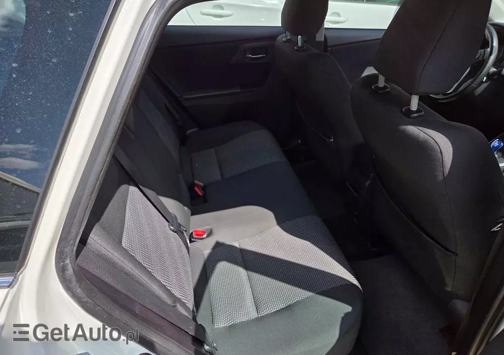 TOYOTA Auris Hybrid 135 Dynamic