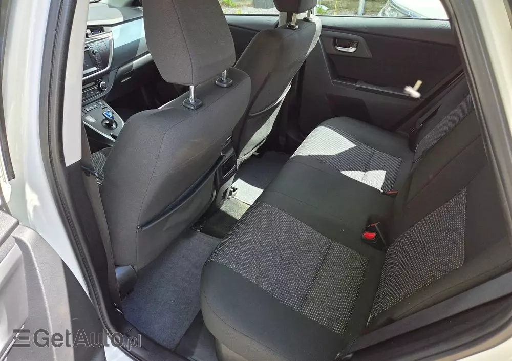 TOYOTA Auris Hybrid 135 Dynamic