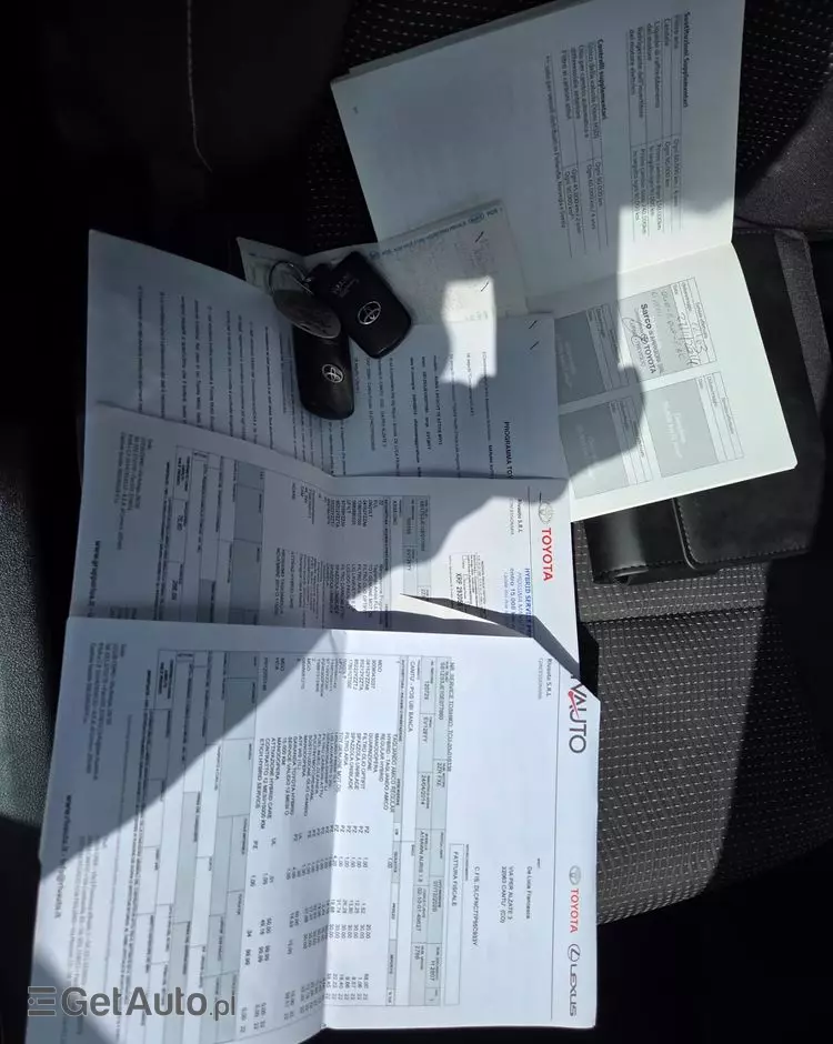 TOYOTA Auris Hybrid 135 Dynamic