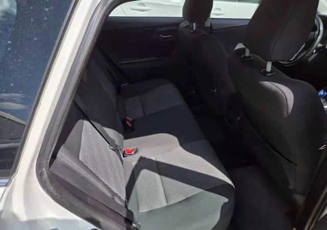 TOYOTA Auris Hybrid 135 Dynamic