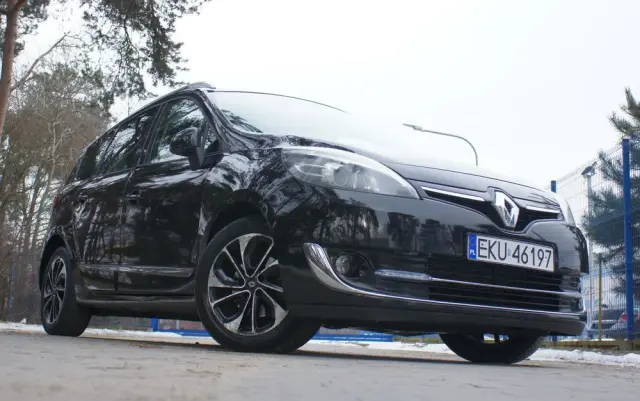 RENAULT Grand Scenic Energy dCi 110 S&S Bose Edition