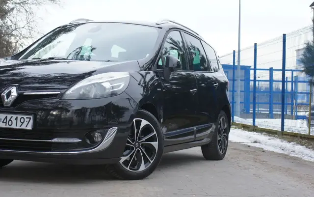 RENAULT Grand Scenic Energy dCi 110 S&S Bose Edition