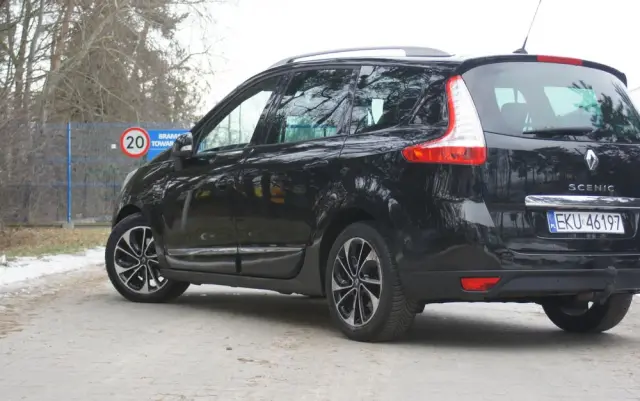 RENAULT Grand Scenic Energy dCi 110 S&S Bose Edition