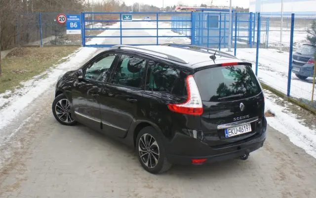 RENAULT Grand Scenic Energy dCi 110 S&S Bose Edition