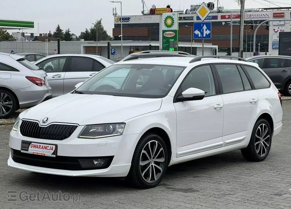 SKODA Octavia 