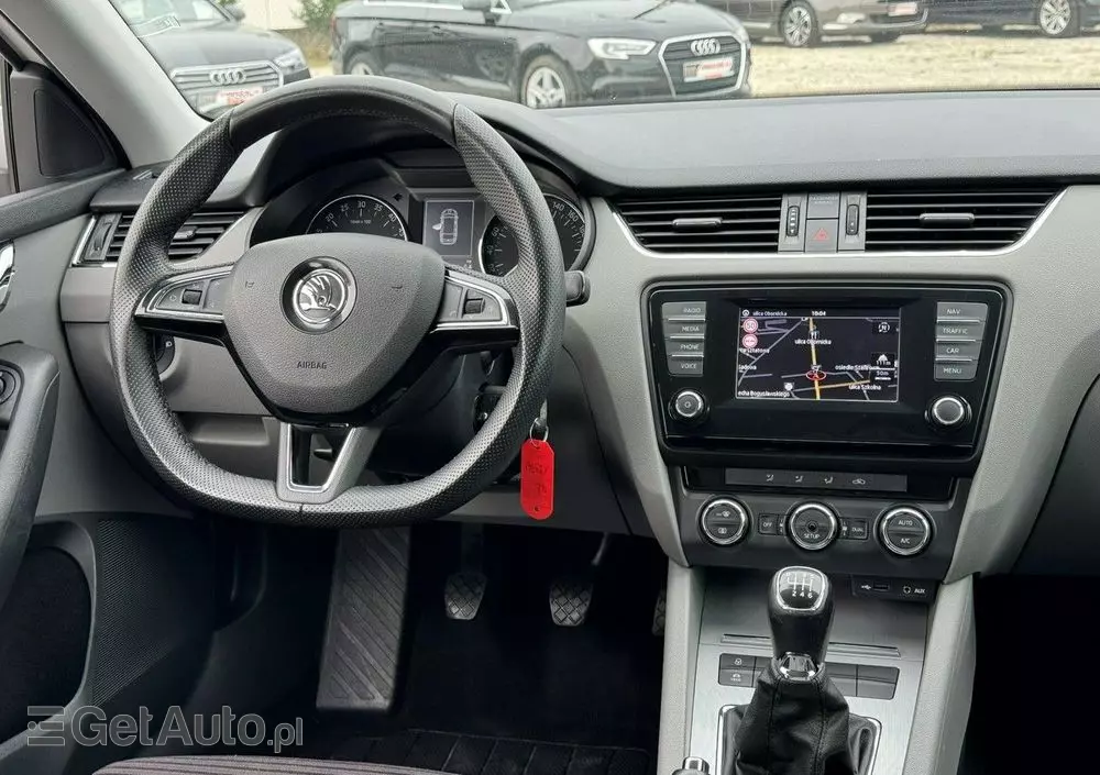 SKODA Octavia 