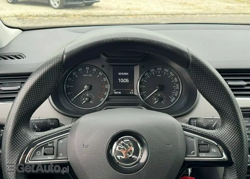 SKODA Octavia 