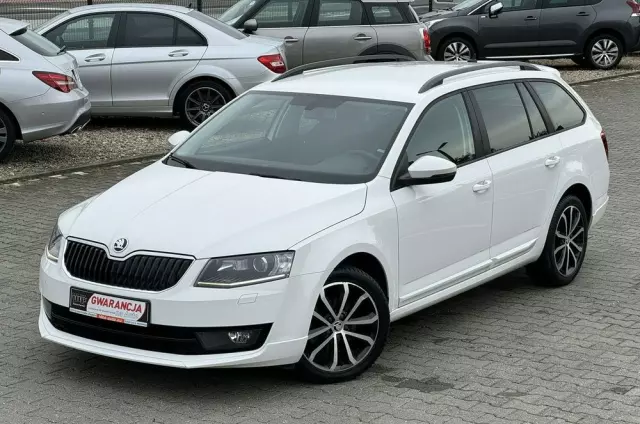 SKODA Octavia 