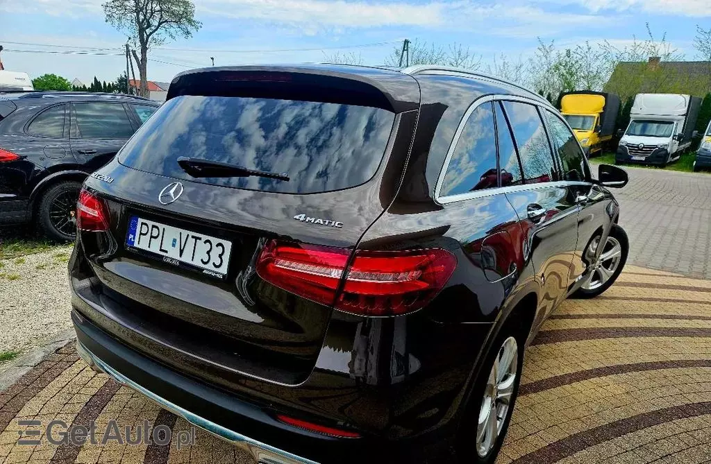 MERCEDES-BENZ GLC 