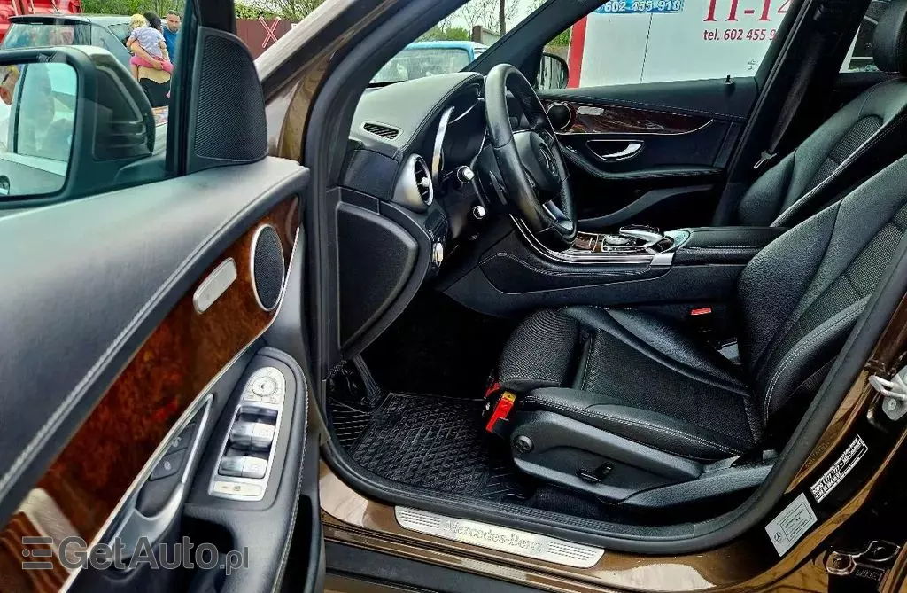 MERCEDES-BENZ GLC 