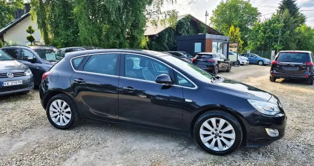 OPEL Astra 1.6 Exklusiv