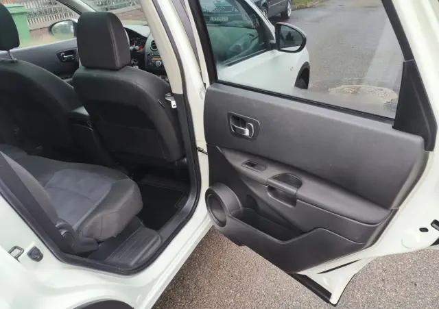 NISSAN Qashqai+2 1.6 acenta