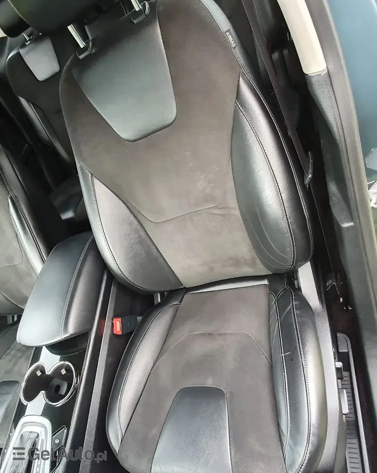 FORD Edge 2.0 TDCi Twin-Turbo 4WD Titanium