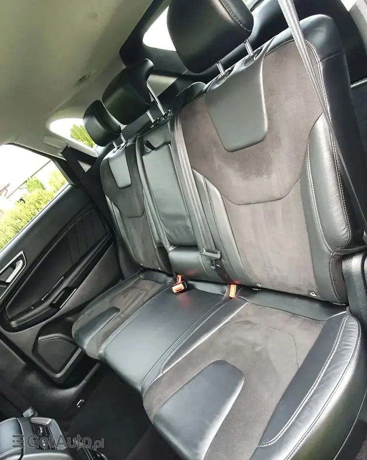 FORD Edge 2.0 TDCi Twin-Turbo 4WD Titanium