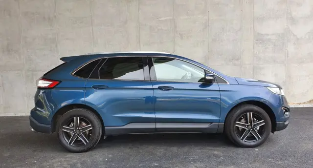 FORD Edge 2.0 TDCi Twin-Turbo 4WD Titanium