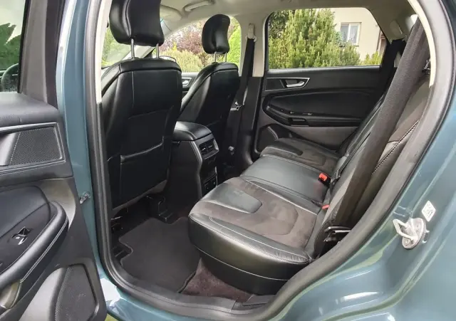 FORD Edge 2.0 TDCi Twin-Turbo 4WD Titanium